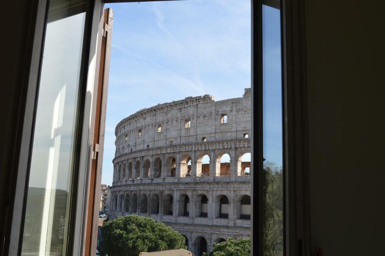 Apartamento Jacuzzi In Front Of The Colosseum
